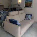 Casa Tra Gli Olivi דירה *
